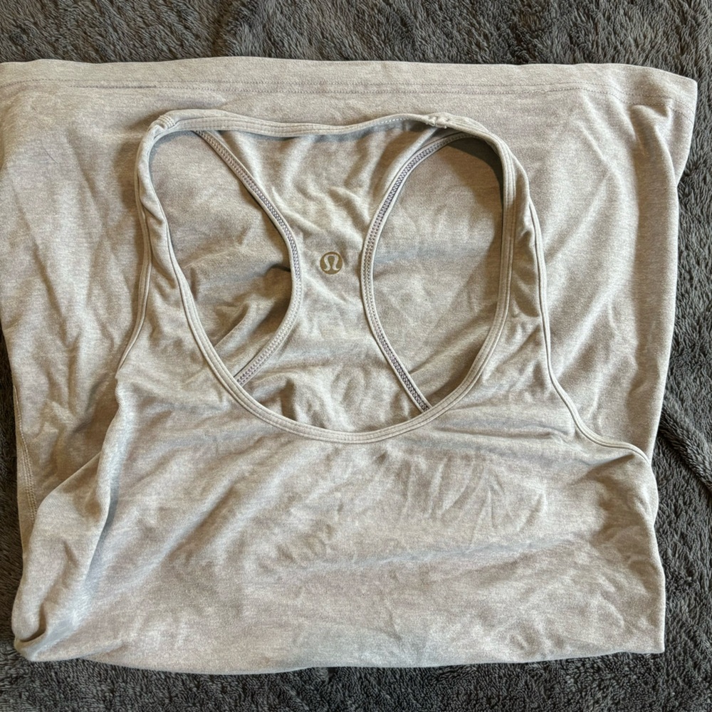 Lululemon tank